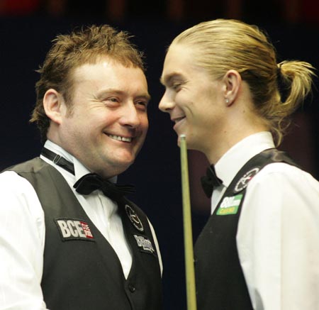 官方：费内巴切签下前狼队后卫塞梅多，双方签约两年