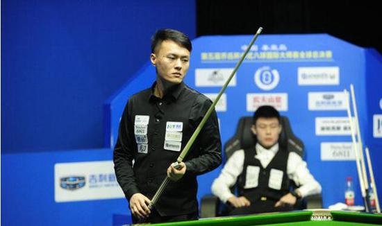 裁判员的培 裁判员的培