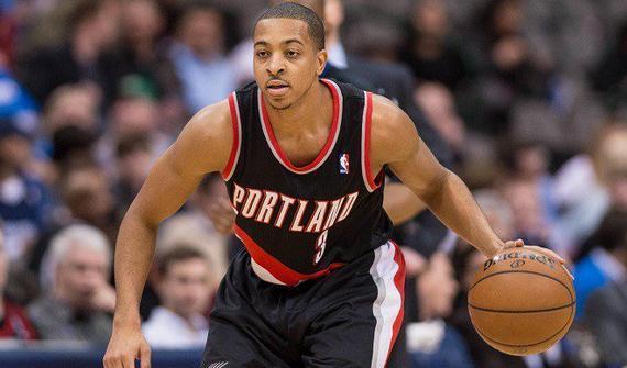 通過將操作 通過將操作