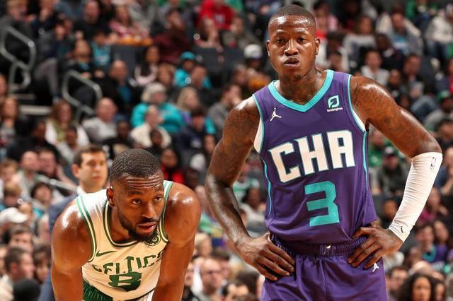 是闪耀着荣 是闪耀着荣